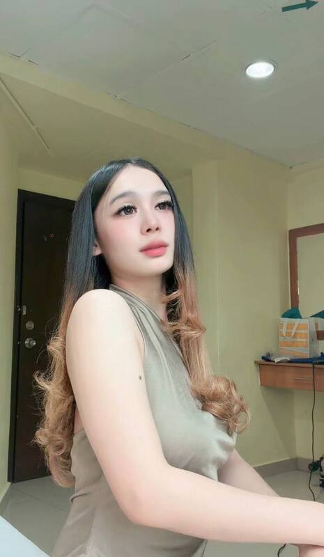 Alisyhh - Transsexual (Pre-op)