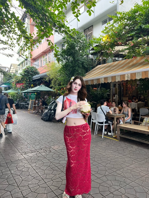 Bella Hades - Transsexual (Pre-op)