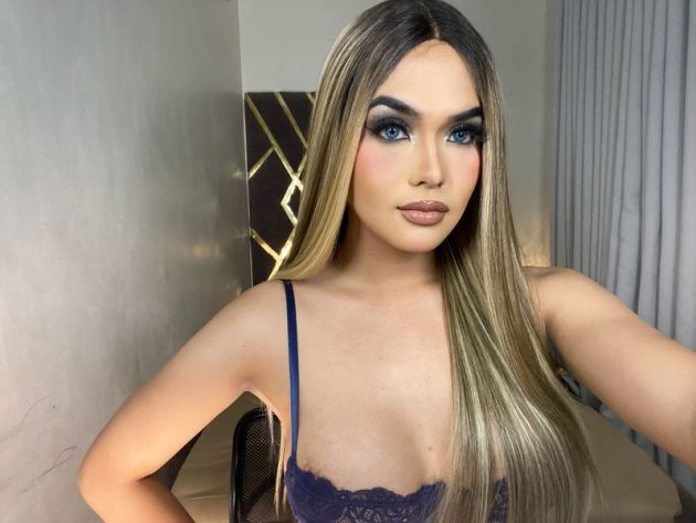 Carlitareyes - Transsexual (Pre-op)