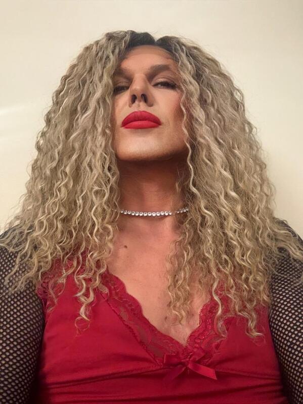 Cross 69 - Crossdresser