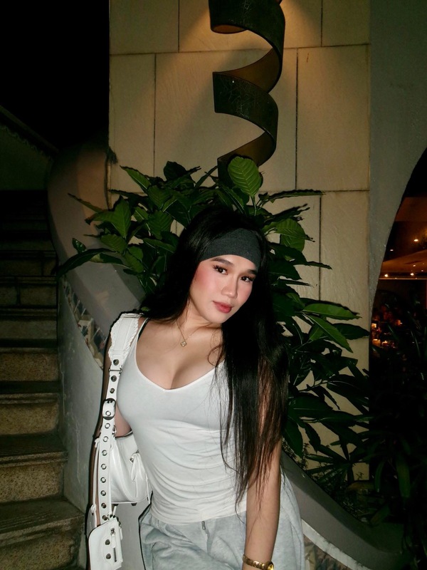 Gwen is Thick - Transsexual (Pre-op)