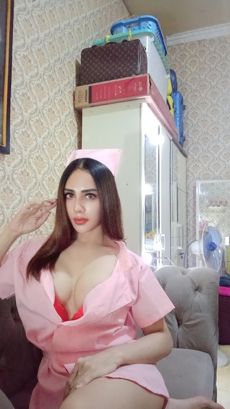 Karenaa - Transsexual (Pre-op)