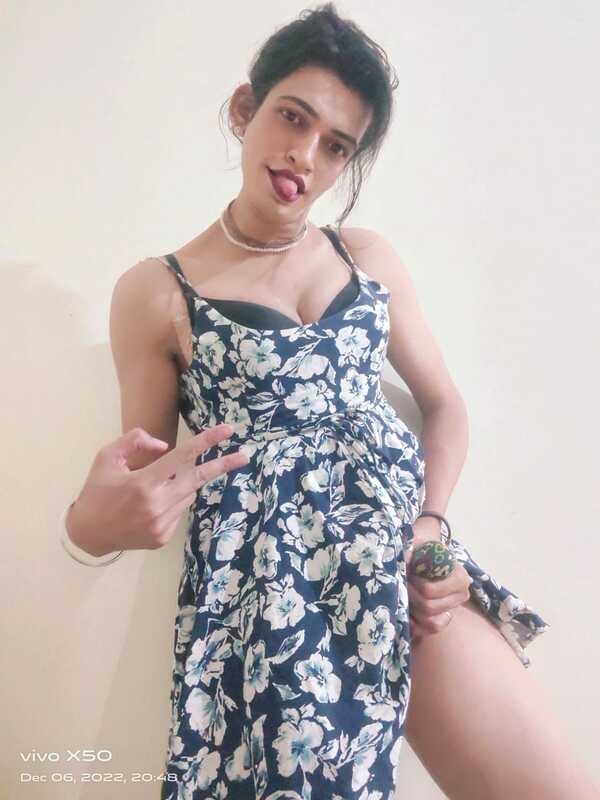 Mohini11215 - Transsexual (Pre-op)