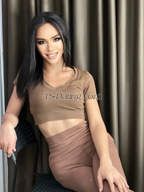 0934673870 - Transsexual (Pre-op)