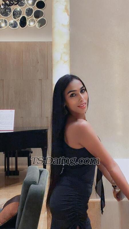 Aahana26 - Transsexual (Pre-op)