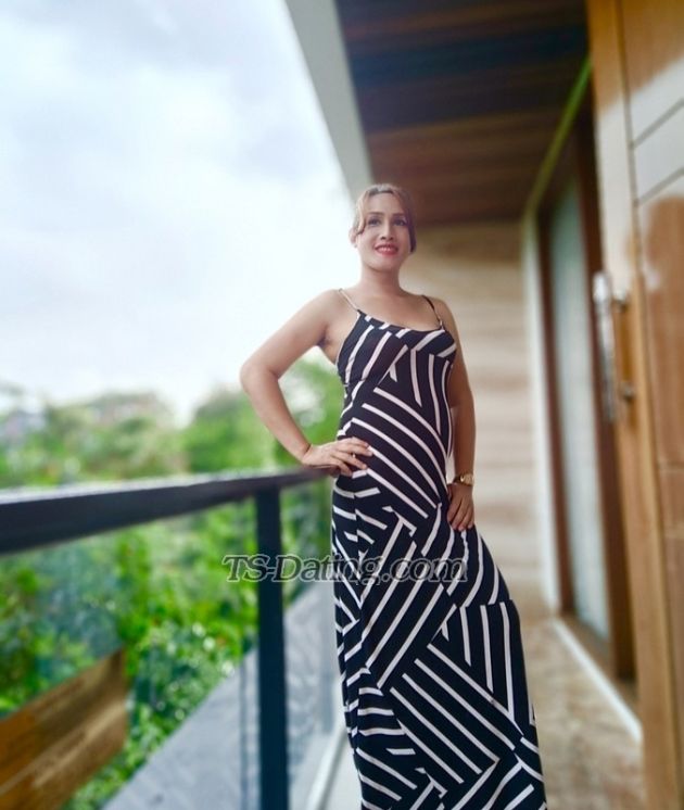 Adina86 - Transsexual (Pre-op)