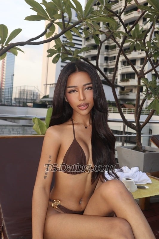 Alexa Summers - Transsexual (Pre-op)