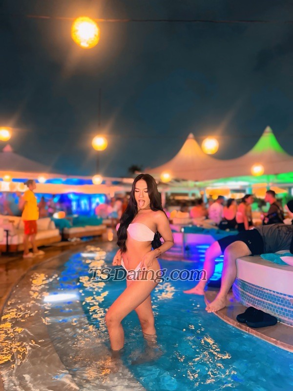 Alice Kate - Transsexual (Pre-op)