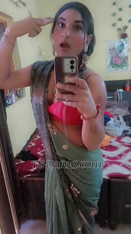 Alisha25 - Transsexual (Pre-op)