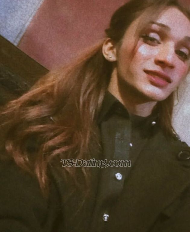 Alizay hotop - Transsexual (Pre-op)