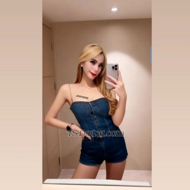 Amanda888 - Transsexual (Pre-op)