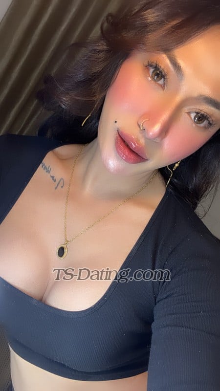 Andiwang - Transsexual (Pre-op)