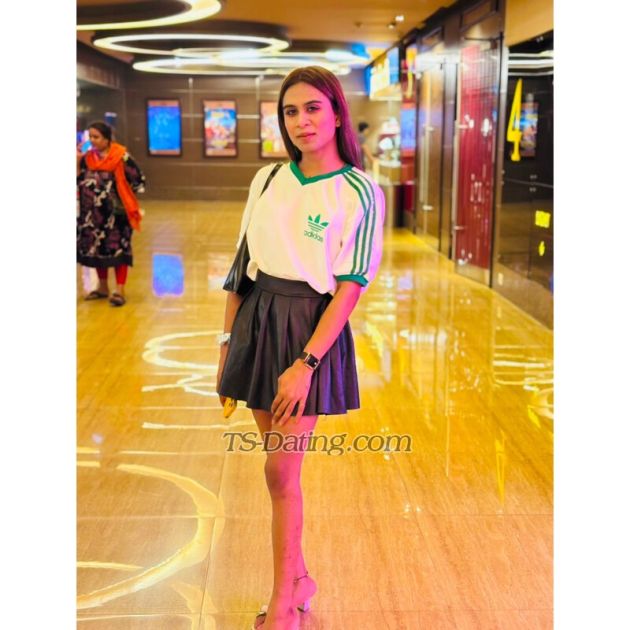 Anishaa - Transsexual (Pre-op)