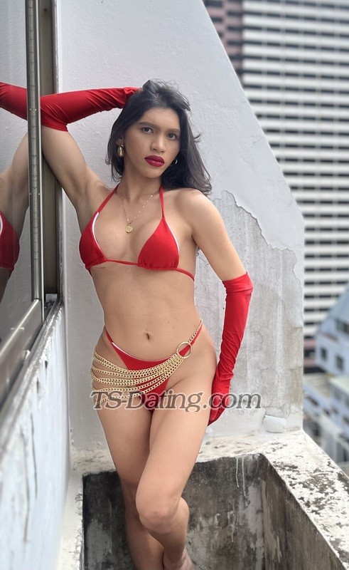 Anna2996 - Transsexual (Pre-op)