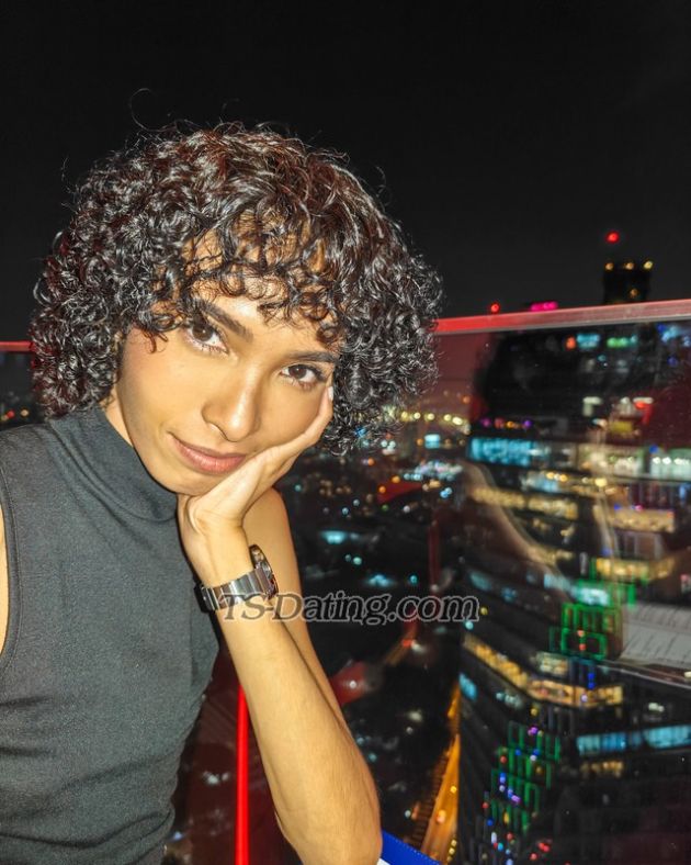 BBcurlywurly - Transsexual (Pre-op)