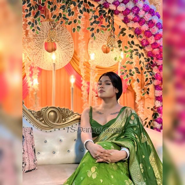 BUSTY NANCY - Transsexual (Pre-op)