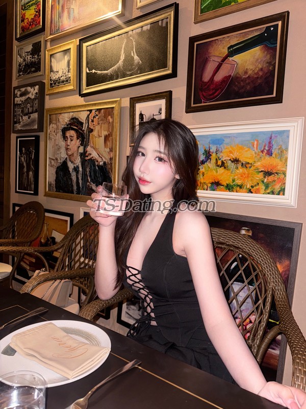 Bebelly - Transsexual (Pre-op)