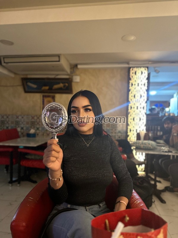 Bella696969 - Transsexual (Pre-op)