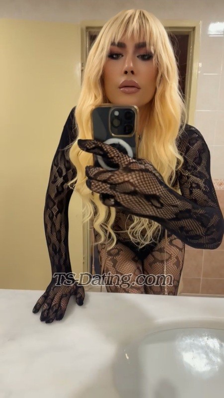 Buket - Crossdresser