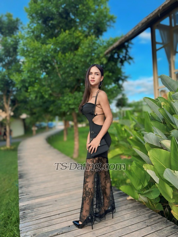 Candy003xx - Transsexual (Pre-op)