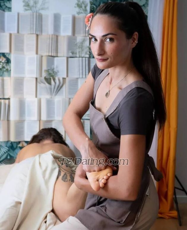 ChloeAlly - Transsexual (Pre-op)