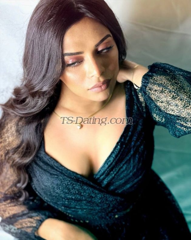 D Queen Divya - Transsexual (Pre-op)