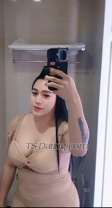 Daviena05 - Transsexual (Pre-op)