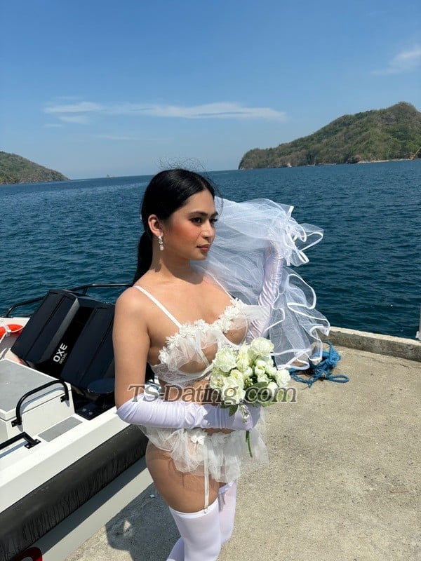 Divine000 - Transsexual (Post-op)