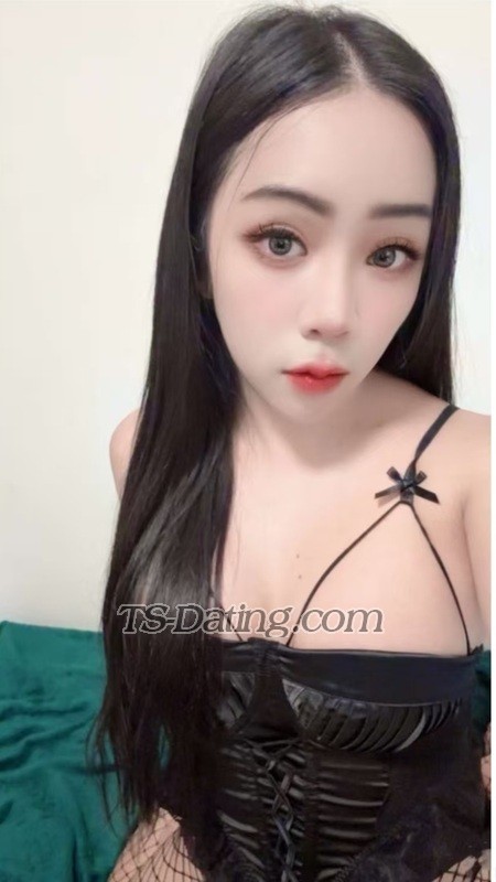 EEYAMMY - Transsexual (Pre-op)
