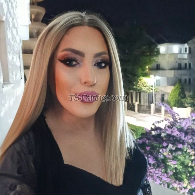 Emmi25 - Crossdresser