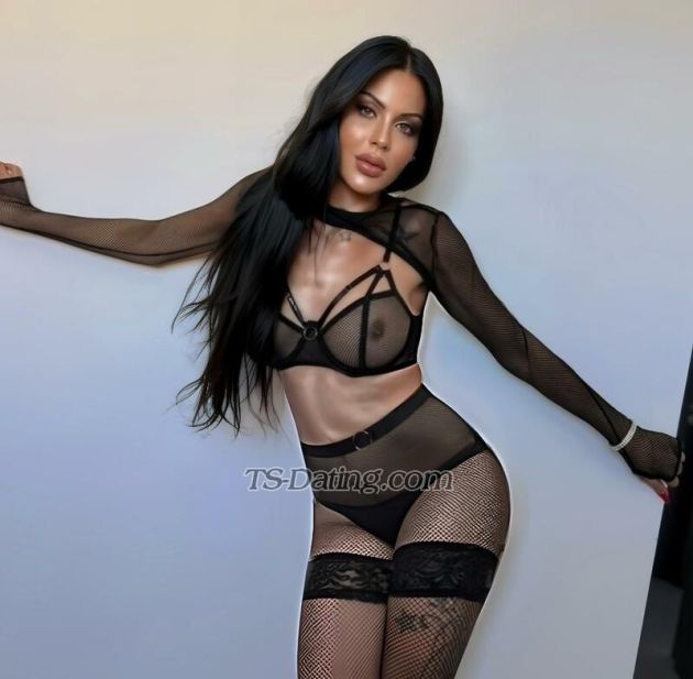 Emmylia - Transsexual (Pre-op)