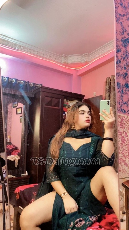 Faiza noor - Transsexual (Pre-op)