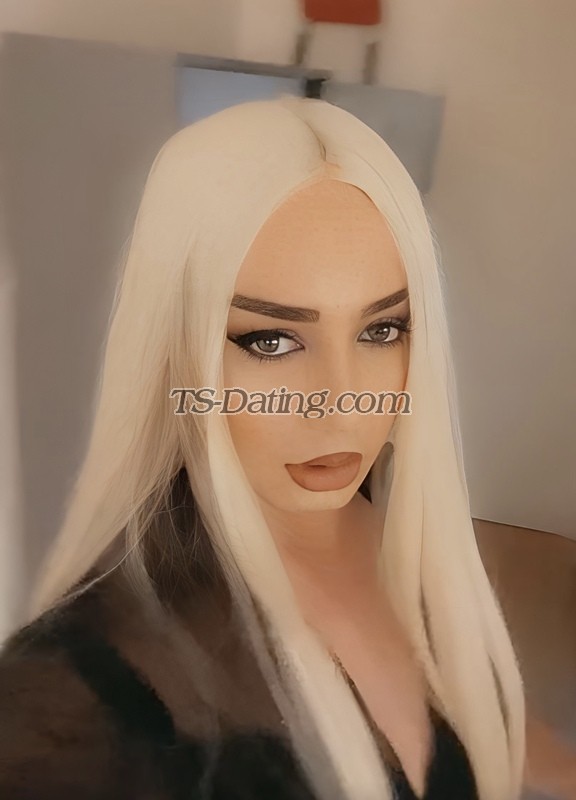 Funnylola - Crossdresser