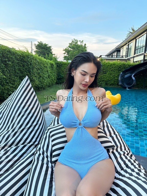 Gina3001 - Transsexual (Pre-op)