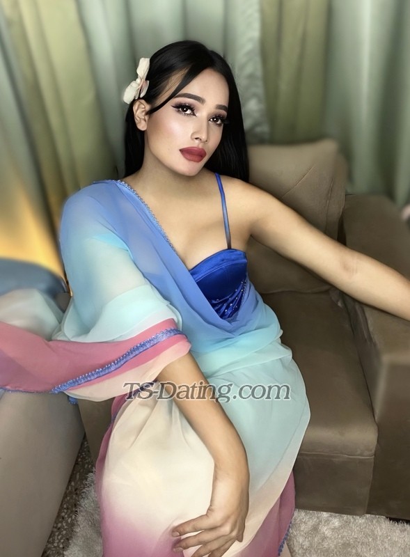 Glinda  vers - Transsexual (Pre-op)