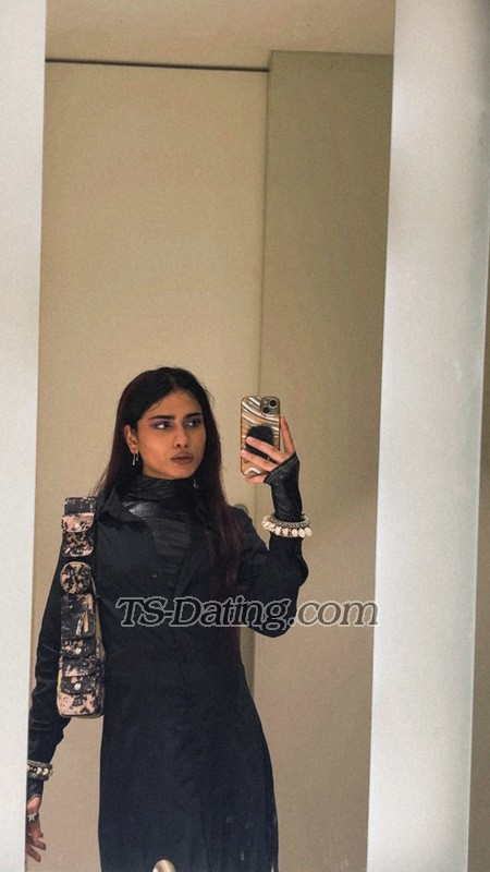 Hala rizz - Crossdresser