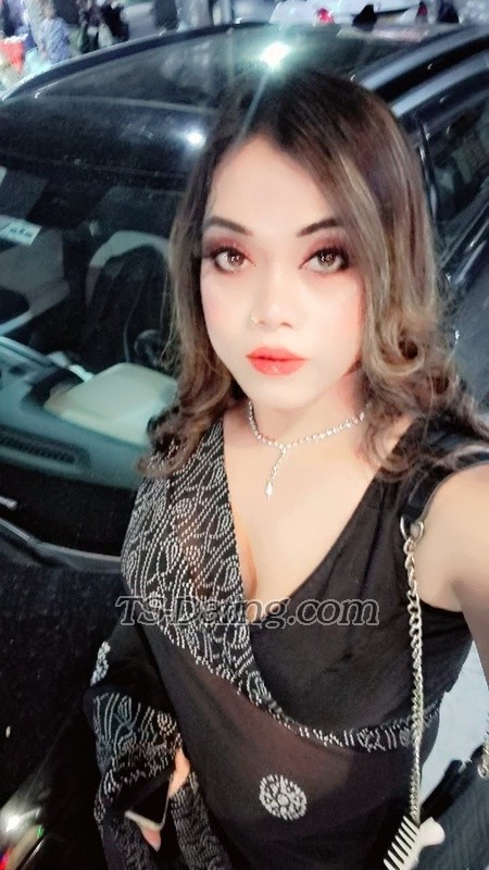 HotZeenat - Transsexual (Pre-op)