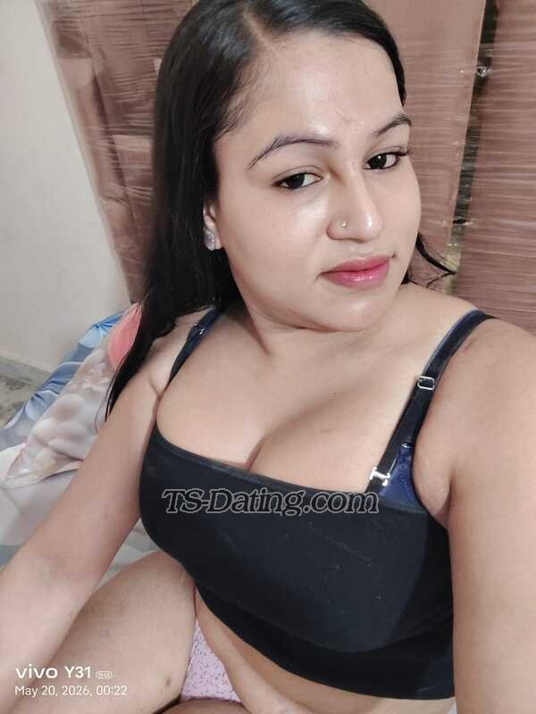Hott silky - Transsexual (Pre-op)