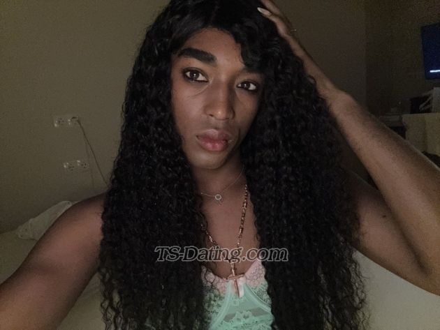 Isabela zuan - Transsexual (Pre-op)