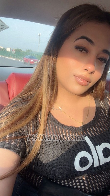 Isha Queen - Transsexual (Pre-op)