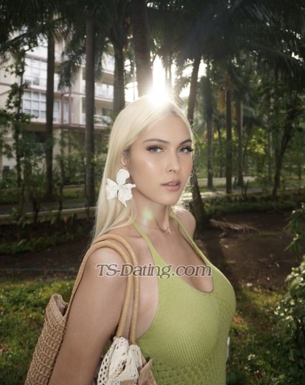 Itscandiceu - Transsexual (Pre-op)