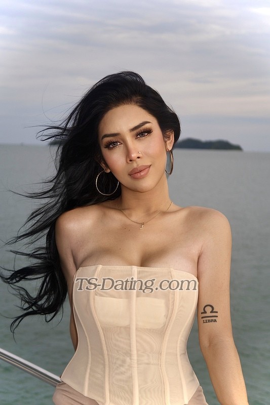 Jessica93 - Transsexual (Pre-op)