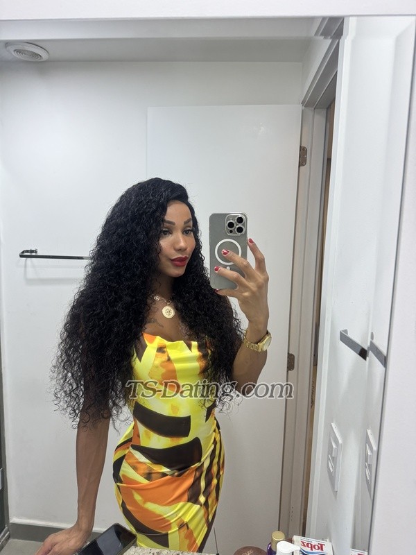 Karina rios - Crossdresser