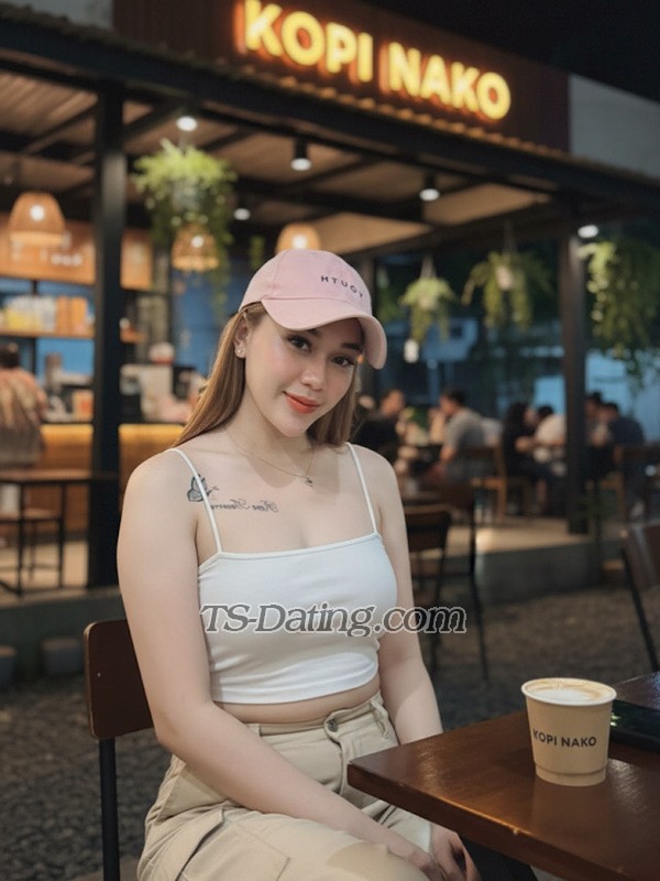 Karinshemale - Transsexual (Pre-op)