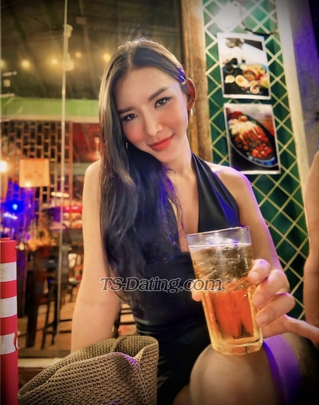 Karisavong991 - Transsexual (Pre-op)