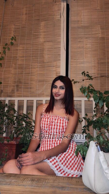 Keerat21 - Transsexual (Pre-op)