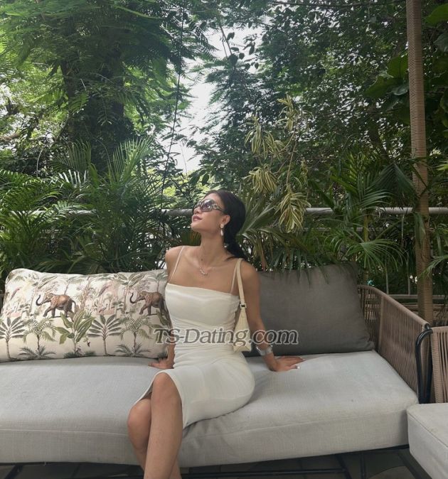 Kiki Xoxo - Transsexual (Pre-op)