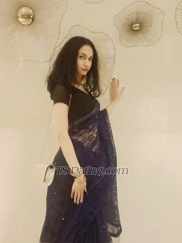 Kit Kat - Transsexual (Pre-op)