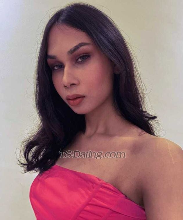 Kiyyara - Transsexual (Pre-op)