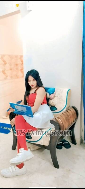 Komal yadav - Transsexual (Pre-op)